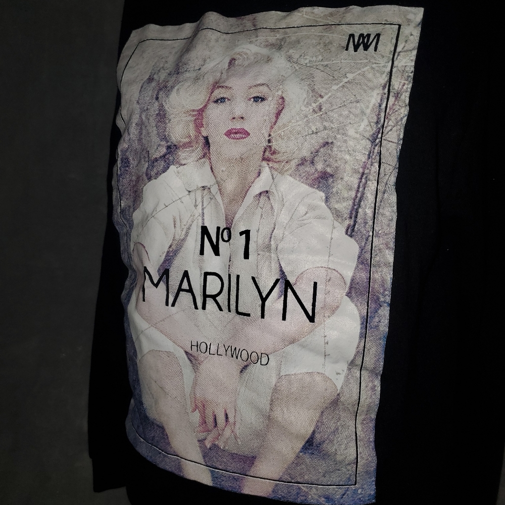 Marilyn Monroe Sweatshirt - Picture 9 of 10